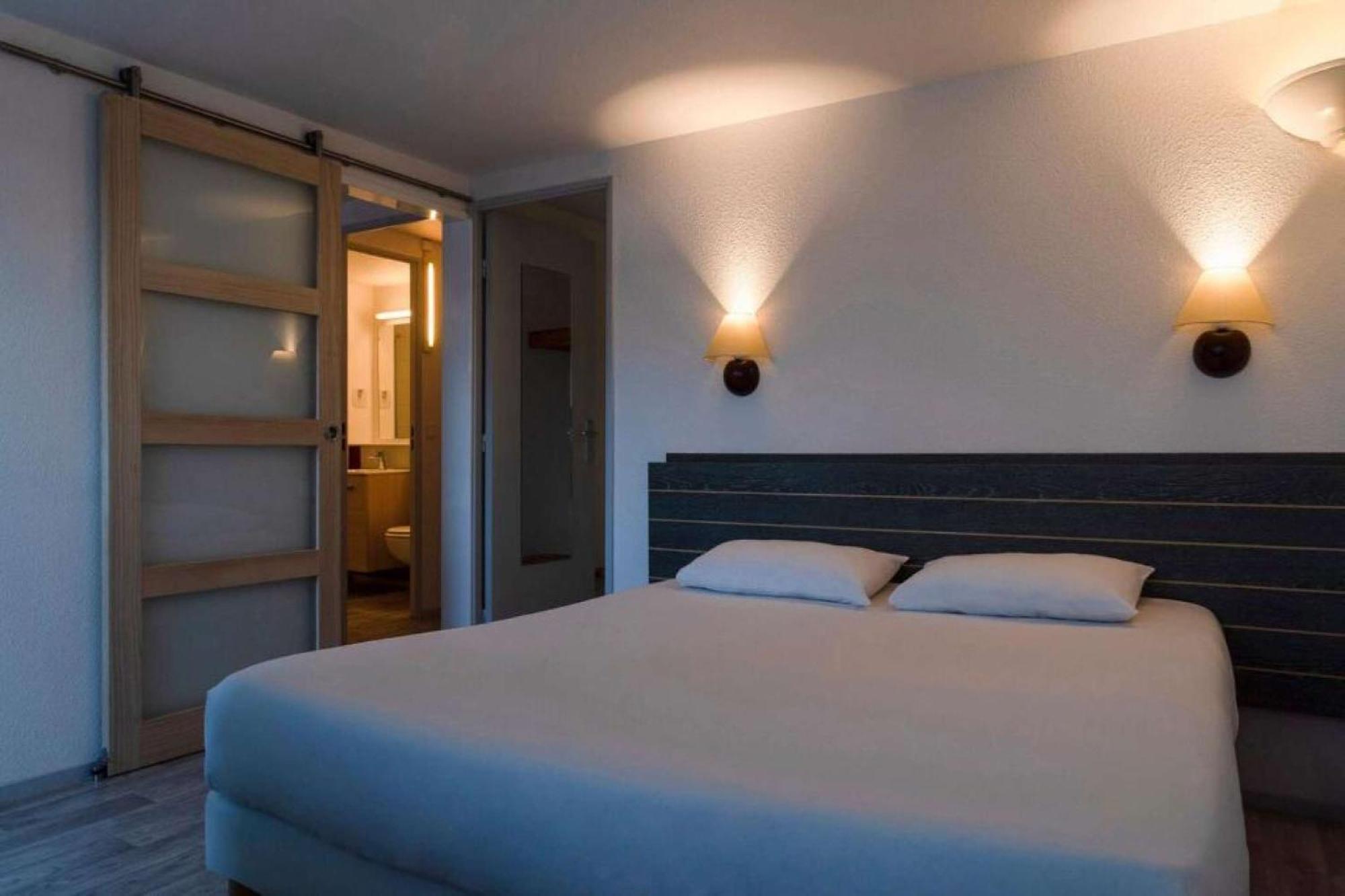Saint-Martin-des-Champs  Brit Hotel Confort Morlaix מראה חיצוני תמונה