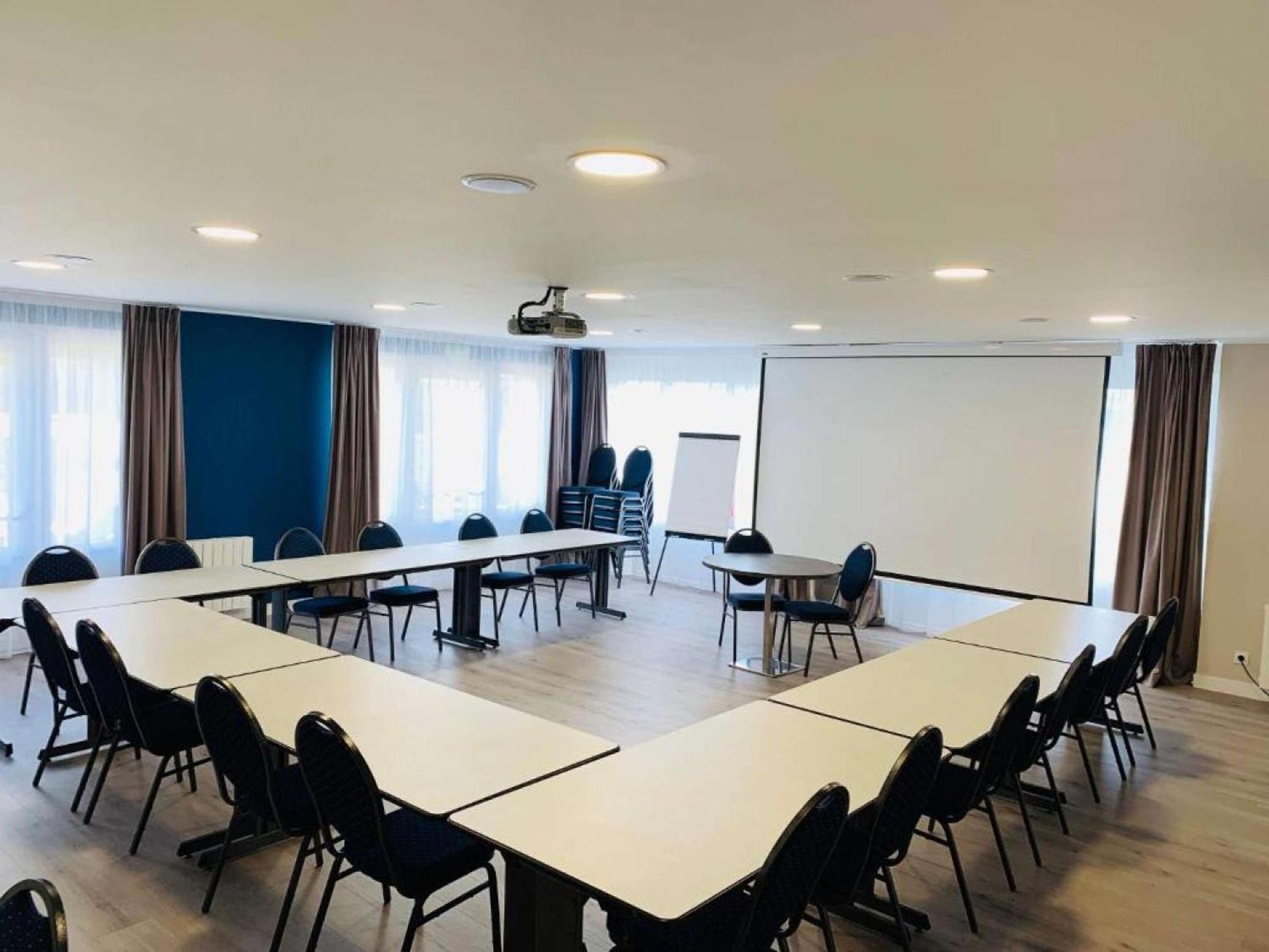 Saint-Martin-des-Champs  Brit Hotel Confort Morlaix מראה חיצוני תמונה