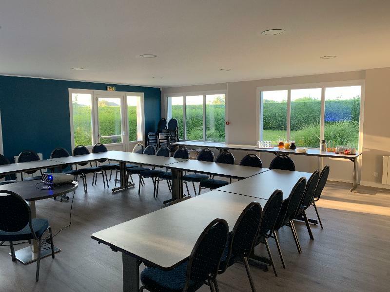 Saint-Martin-des-Champs  Brit Hotel Confort Morlaix מראה חיצוני תמונה